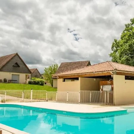 בית נופש Bleu Nr 28 *